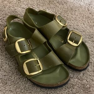 Birkenstock New w/o Box Milano Big Buckle Olive Green Oiled Leather Exquisite R